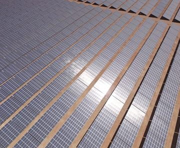 1  Paneles fotovoltaicos de Acciona 768x432 1 360x297