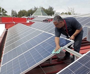 9 1 Paneles solares Archivo Diario El Centro 1 360x297