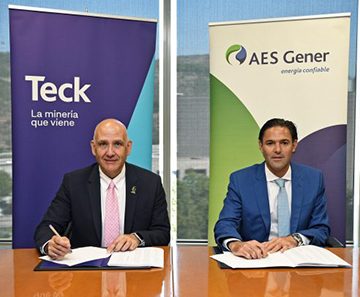 Chris Dechert VP Amercia del Sur Teck Resources y Ricardo Manuel Falu Gerente General de AES Gener  620x410 1 360x297